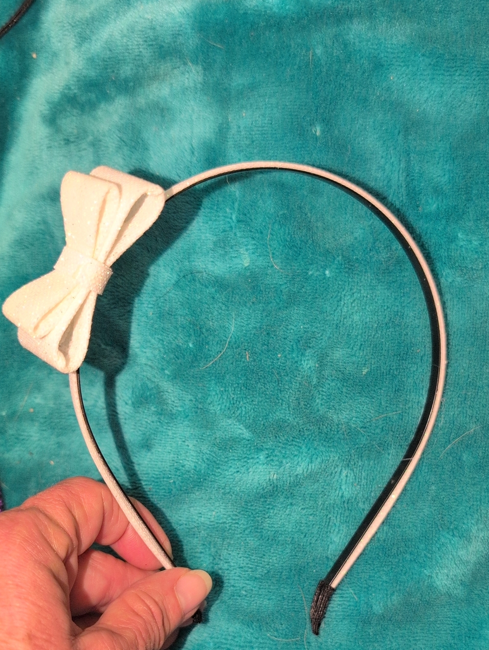 Ella Glitter Cream Bow Slim Headband